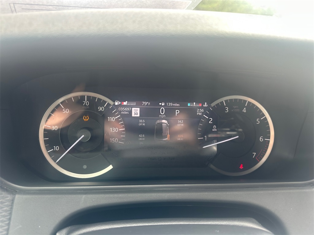 2023 Land Rover Range Rover Velar R-Dynamic S photo 17