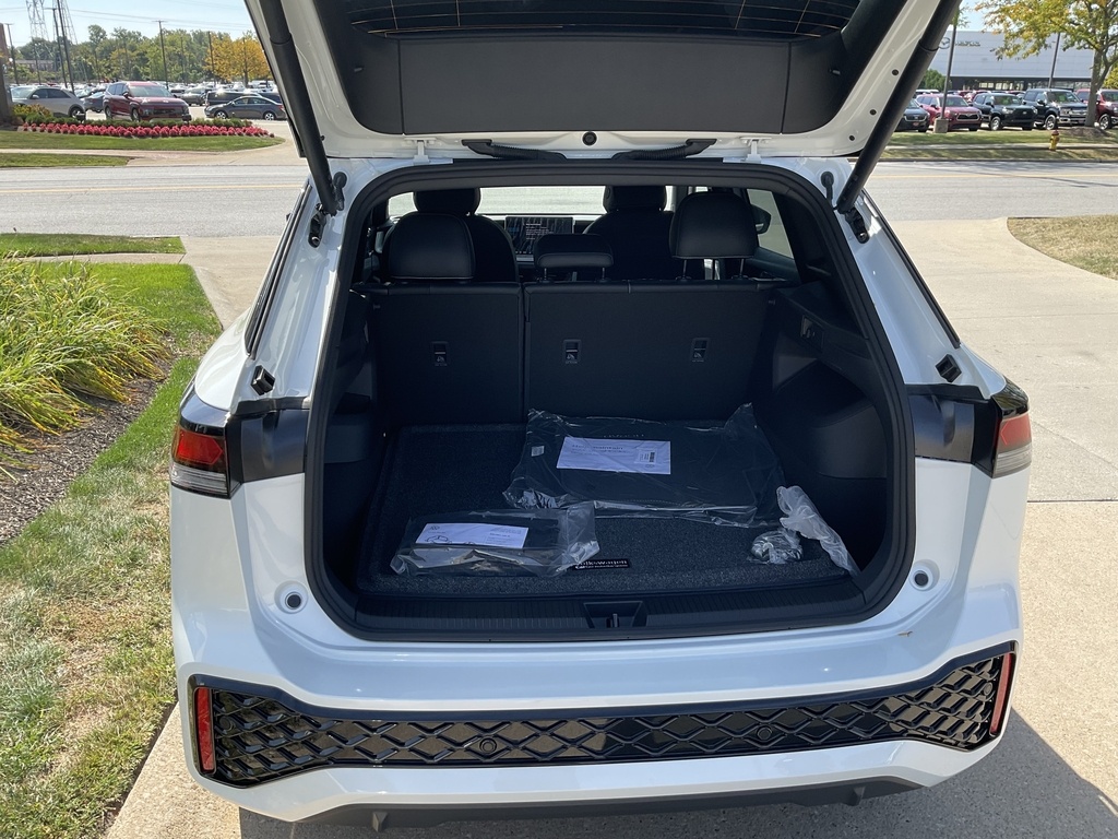 2025 Volkswagen Tiguan SE R-Line Black photo 7