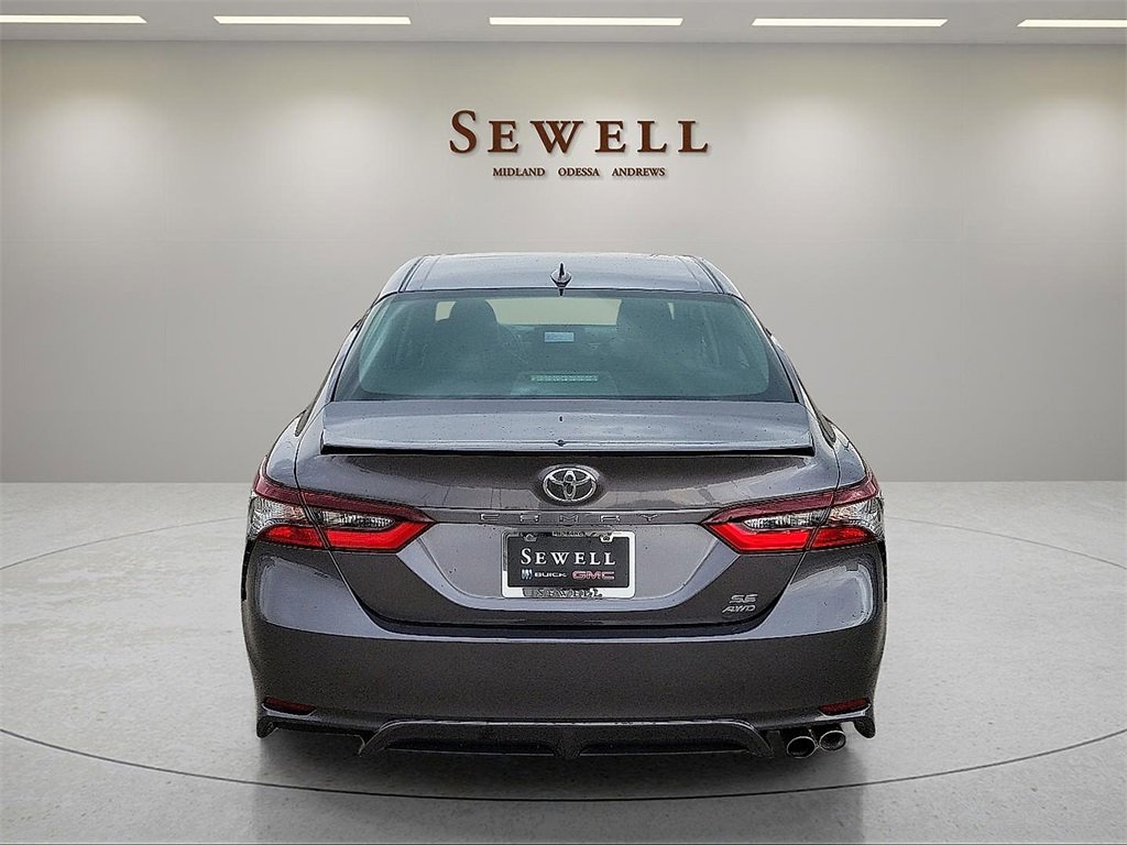 2023 Toyota Camry SE photo 4