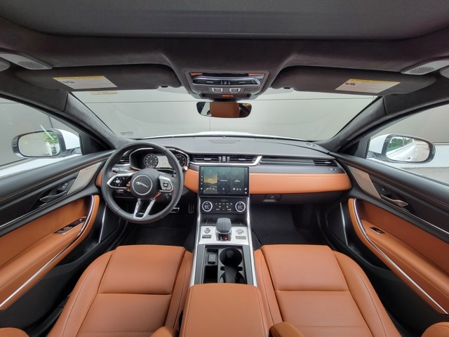 2024 Jaguar XF R-Dynamic SE photo 24