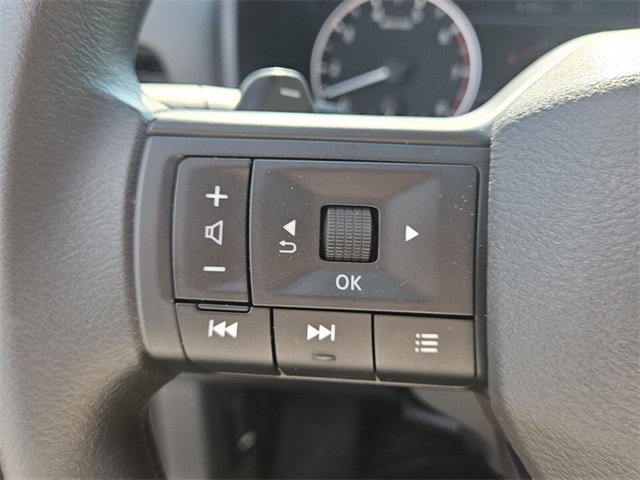 2025 Nissan Rogue S photo 21