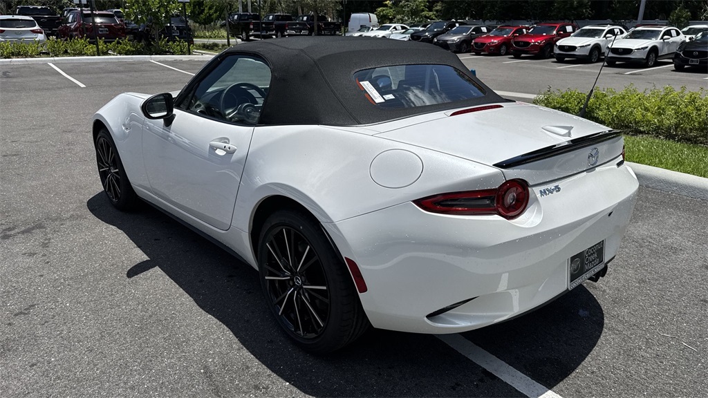 2025 Mazda MX-5 Miata Miata Grand Touring photo 11