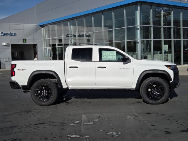 2026 Chevrolet Colorado Trail Boss photo 4