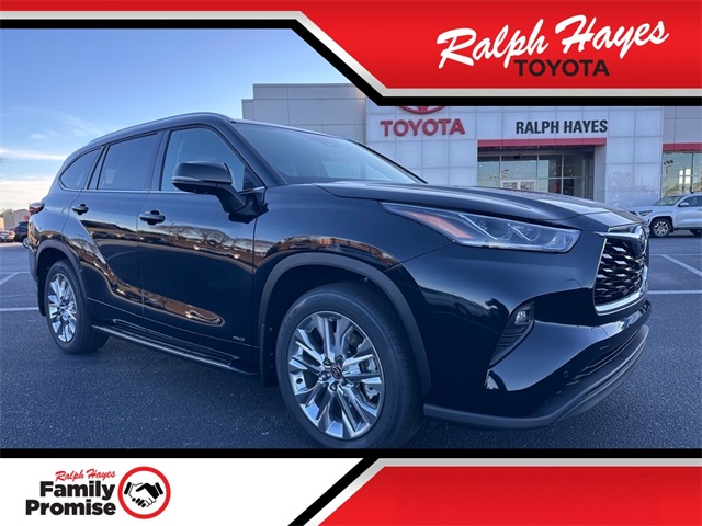 2026 Toyota Highlander Limited's photo