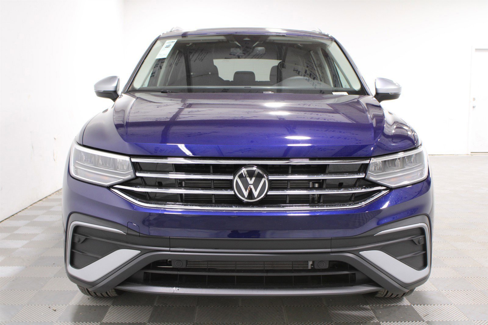 2024 Volkswagen Tiguan Wolfsburg Edition photo 29