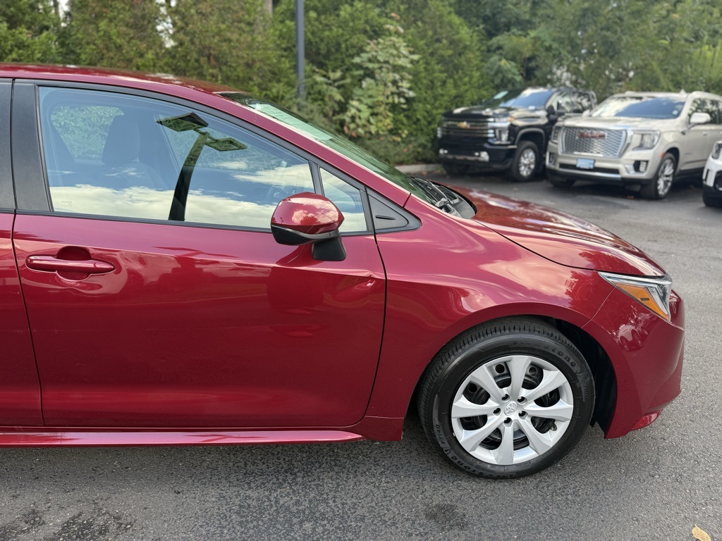 2024 Toyota Corolla LE photo 12