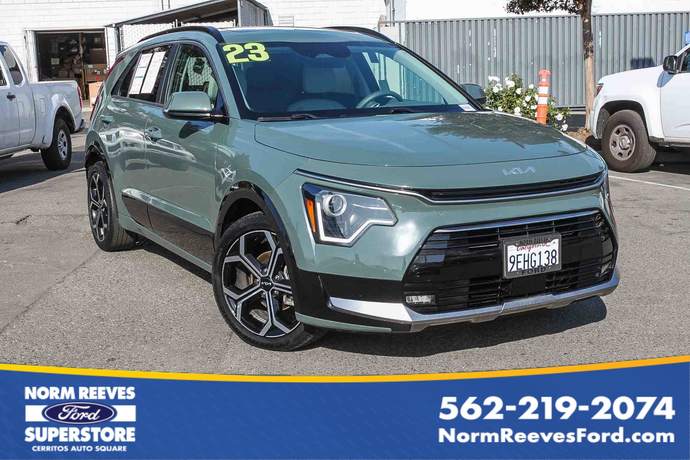 2023 Kia Niro EX Touring's photo