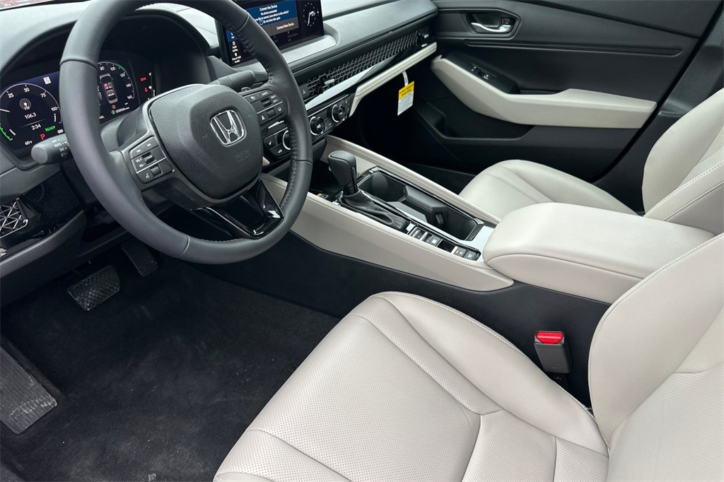2025 Honda Accord Hybrid EX-L photo 8