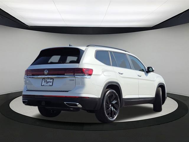 2026 Volkswagen Atlas SE Technology photo 6