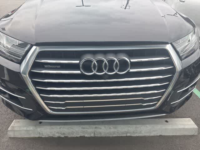 2018 Audi Q7 Premium Plus photo 2
