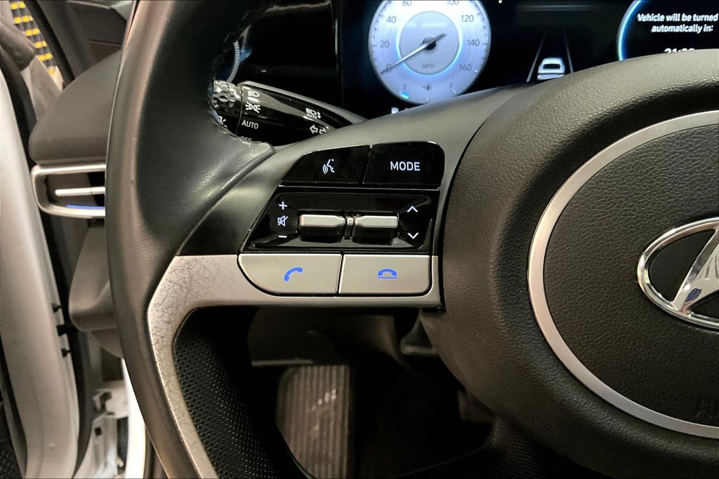 2023 Hyundai Elantra Hybrid Limited photo 16
