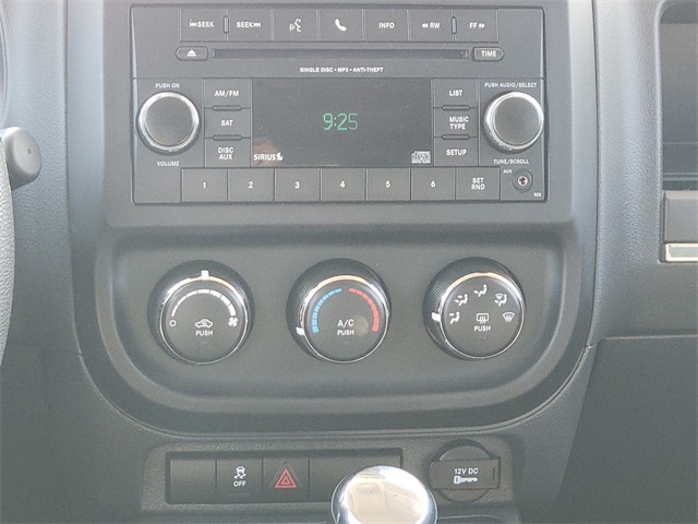 2016 Jeep Patriot Sport photo 24