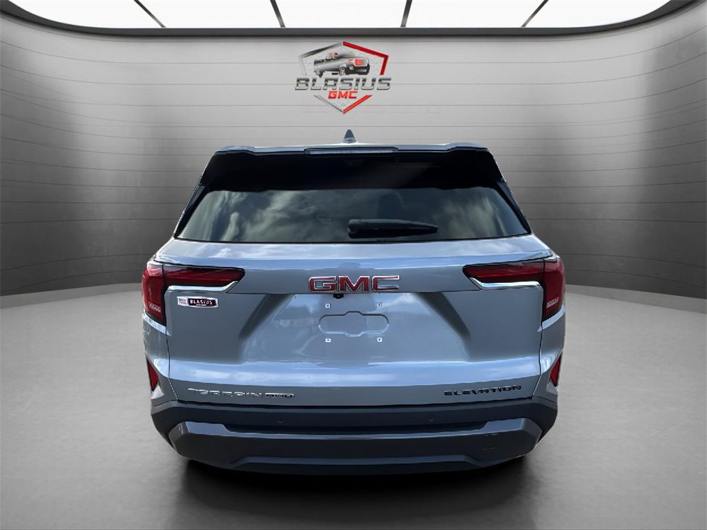 New 2025 Sterling Metallic GMC Elevation image 4