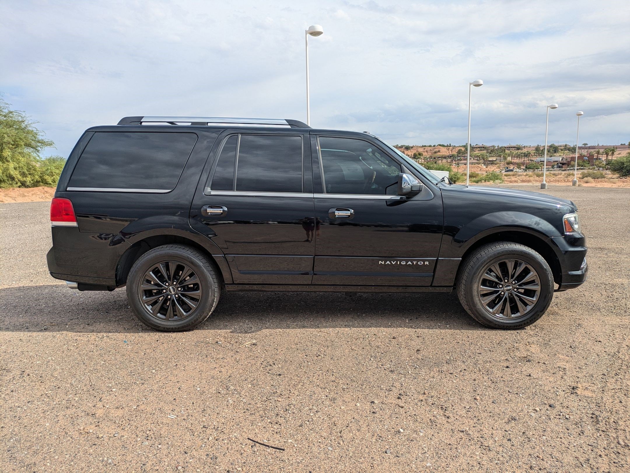 Used 2016 Lincoln Navigator Select with VIN 5LMJJ2JT6GEL00895 for sale in Mesquite, NV