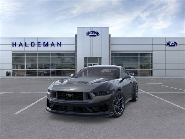 2025 Ford Mustang Dark Horse photo 2
