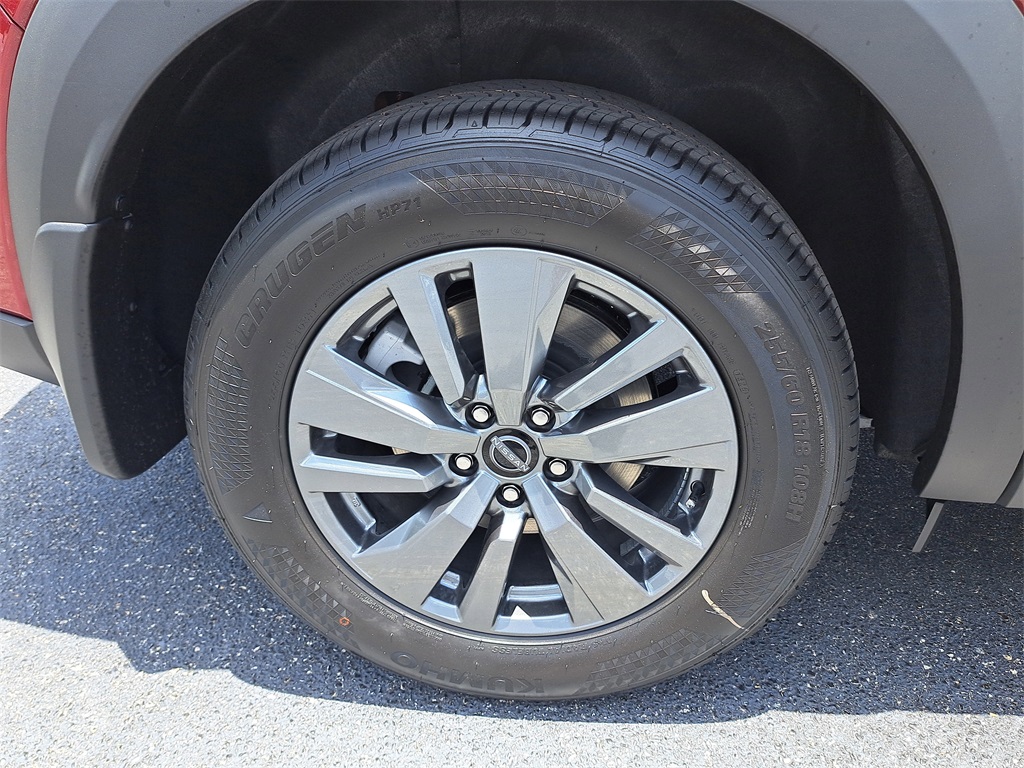 2025 Nissan Pathfinder SV photo 8