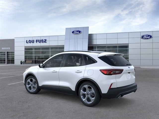 2025 Ford Escape ST-Line photo 3
