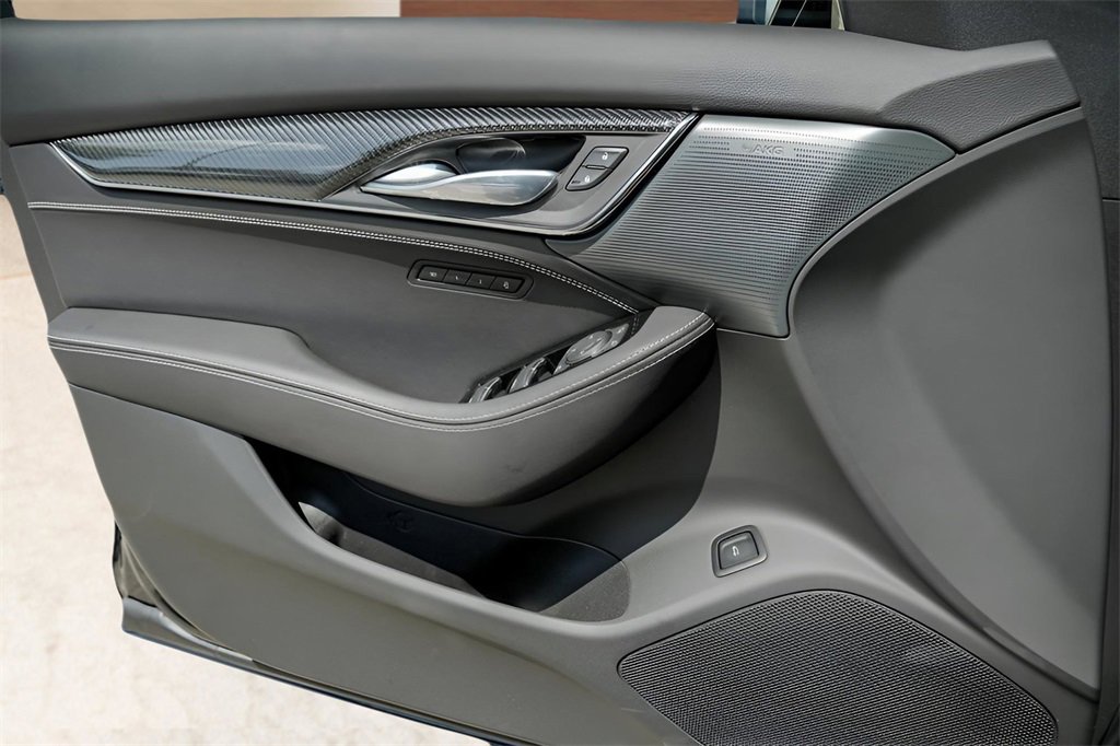 2025 Cadillac CT5 V photo 31