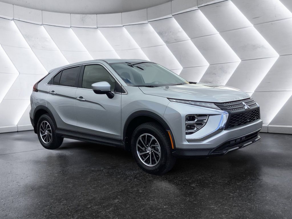 2025 Mitsubishi Eclipse Cross ES's photo