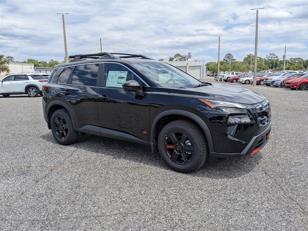 2025 Nissan Rogue SV photo 2