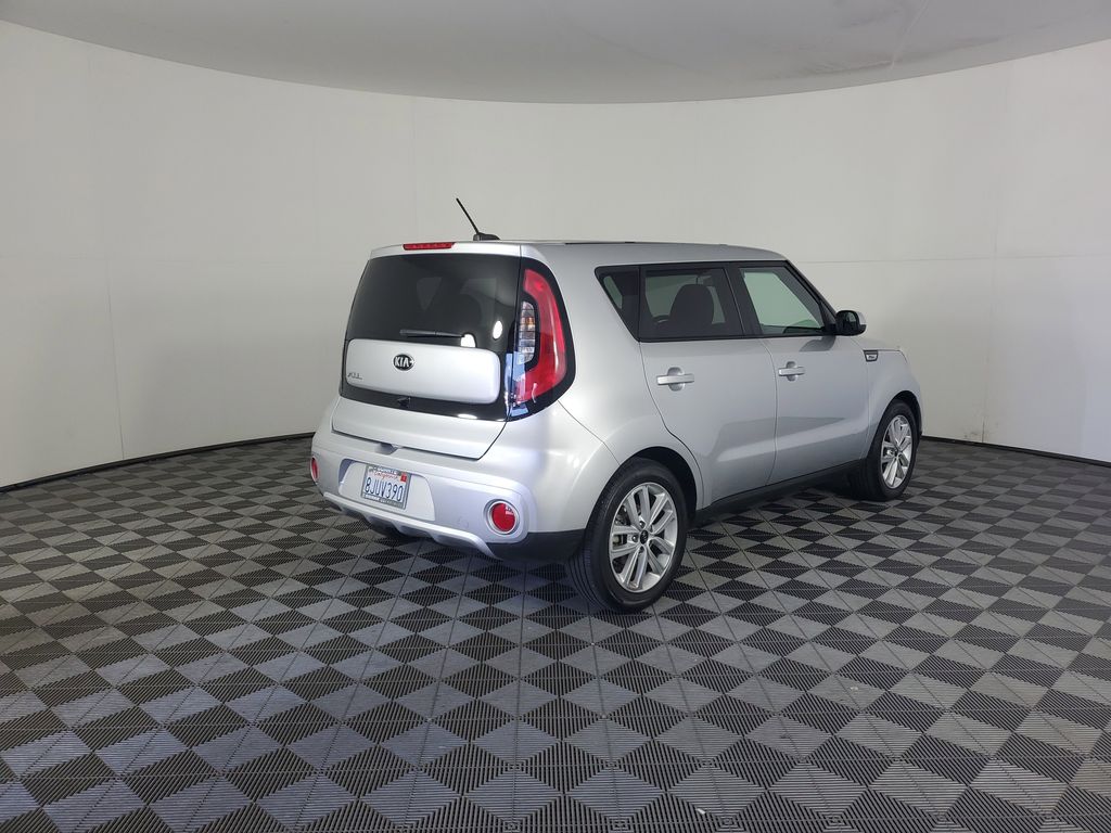 2018 Kia Soul Plus photo 3