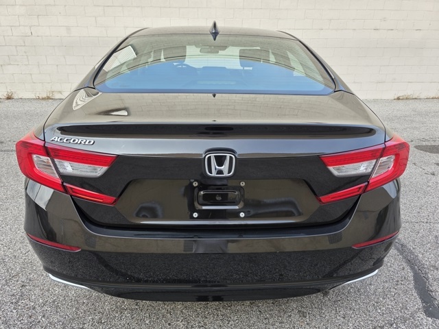 2018 Honda Accord LX photo 3