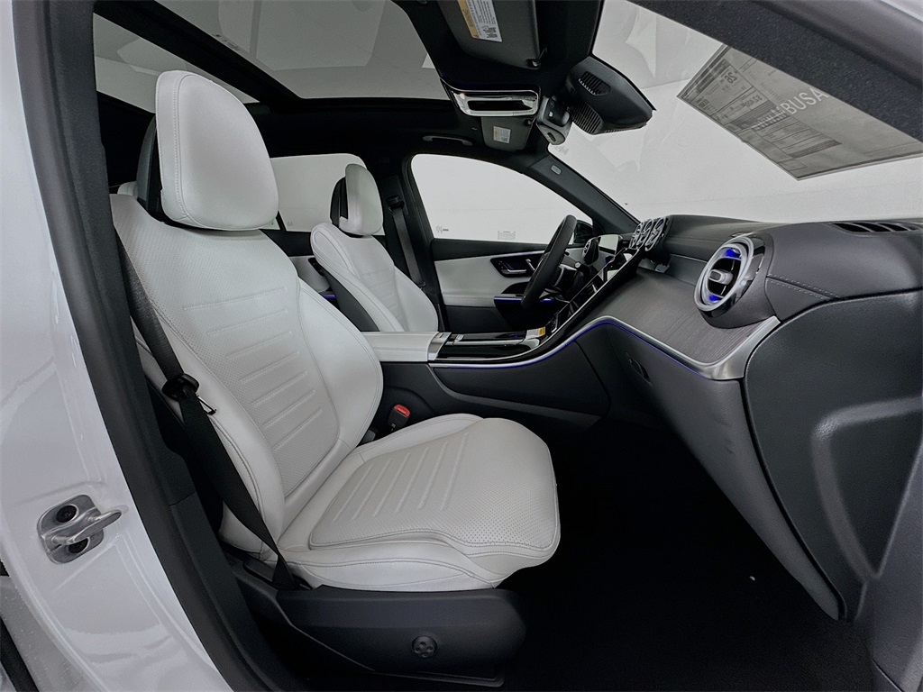 2026 Mercedes Benz GLC 300 4MATIC photo 28