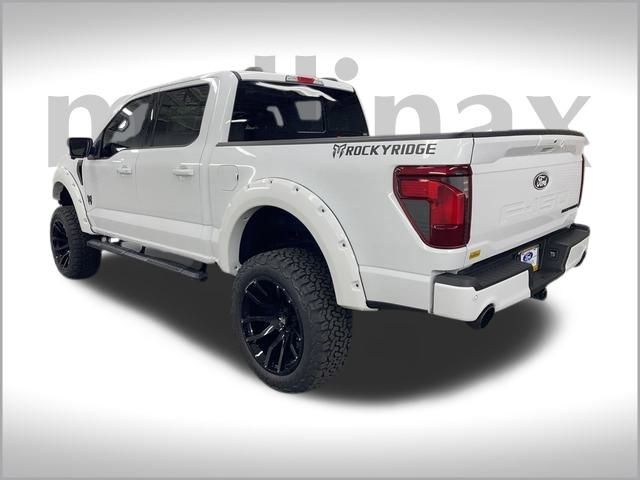 2025 Ford F-150 XLT photo 2