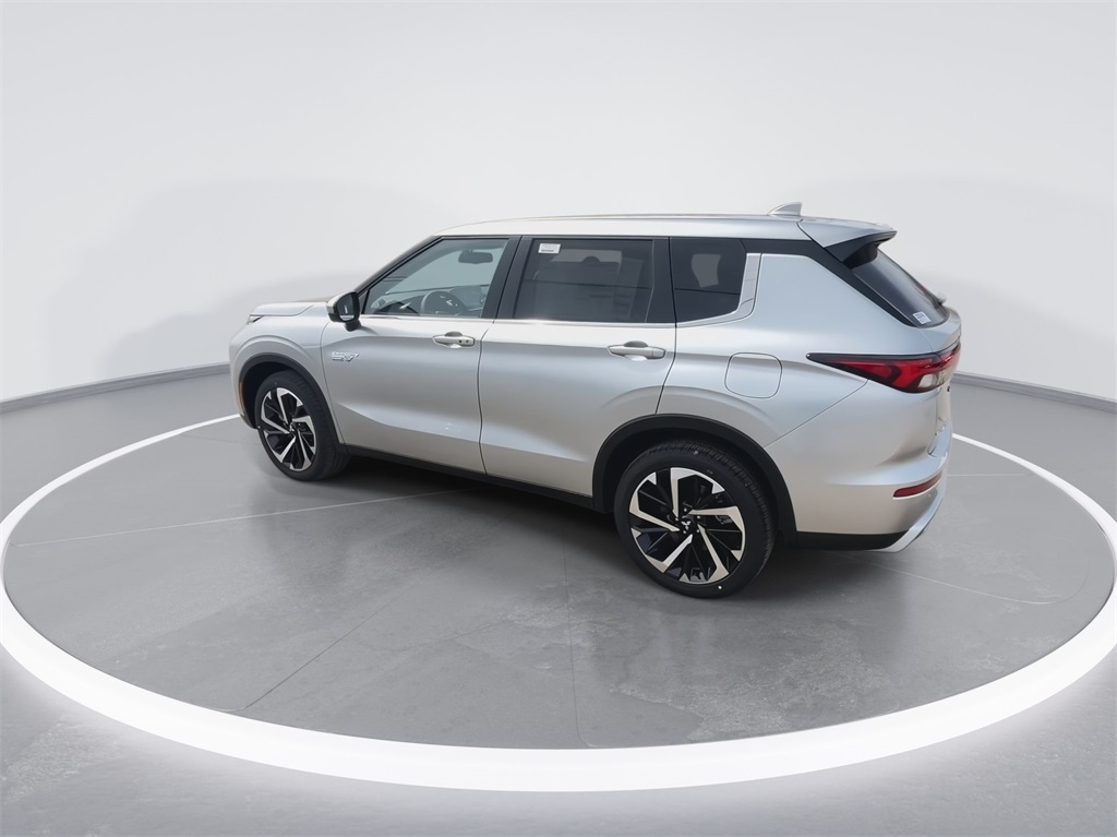 2025 Mitsubishi Outlander PHEV SE photo 6