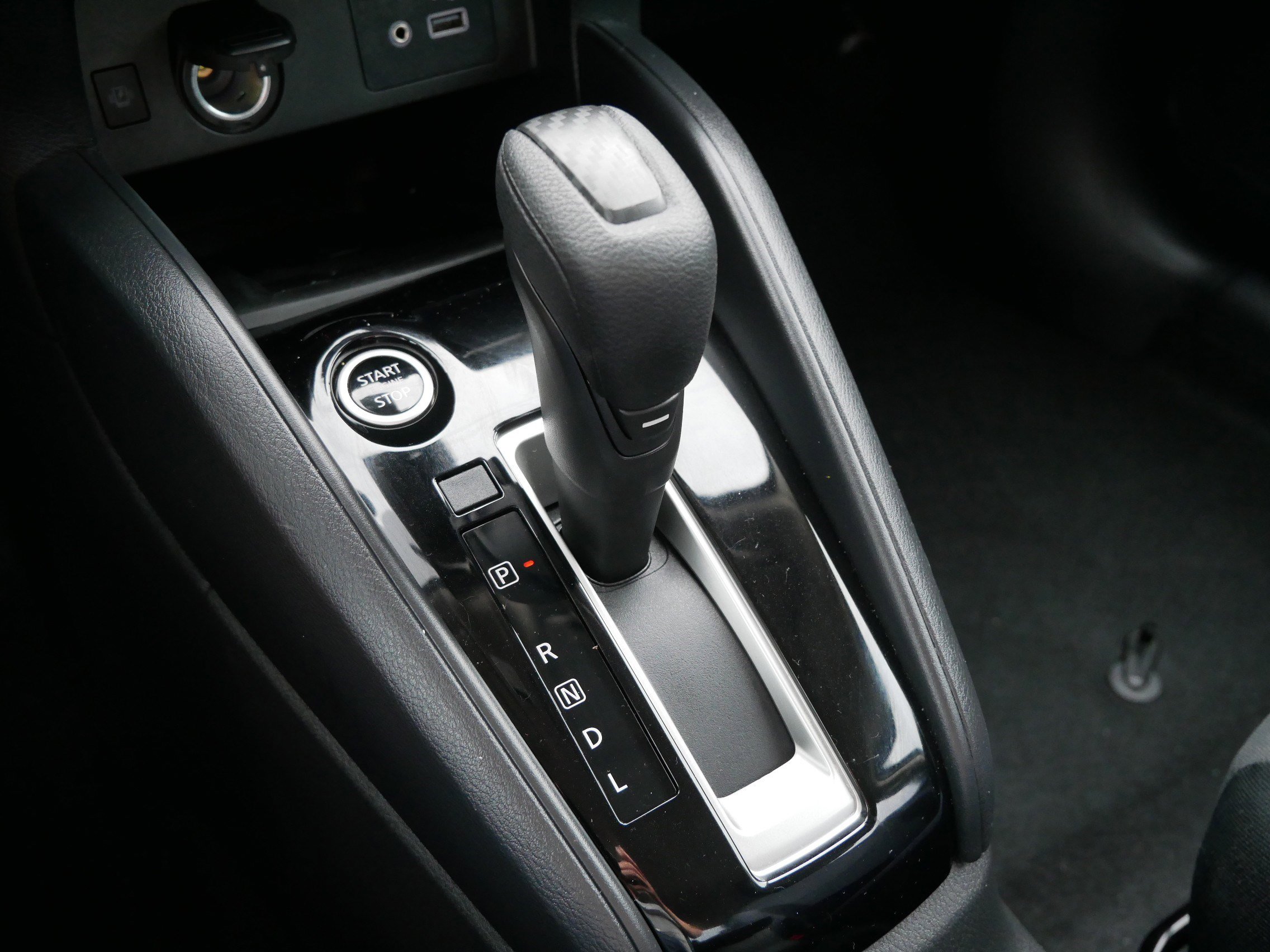 2024 Nissan Versa SV photo 20