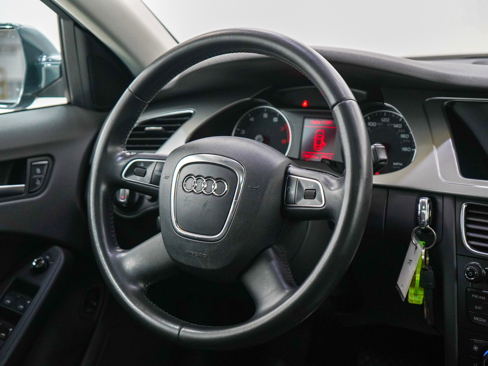 2011 Audi A4 2.0T Premium Plus photo 13