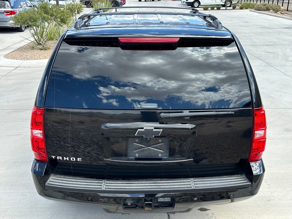2012 Chevrolet Tahoe LT photo 3