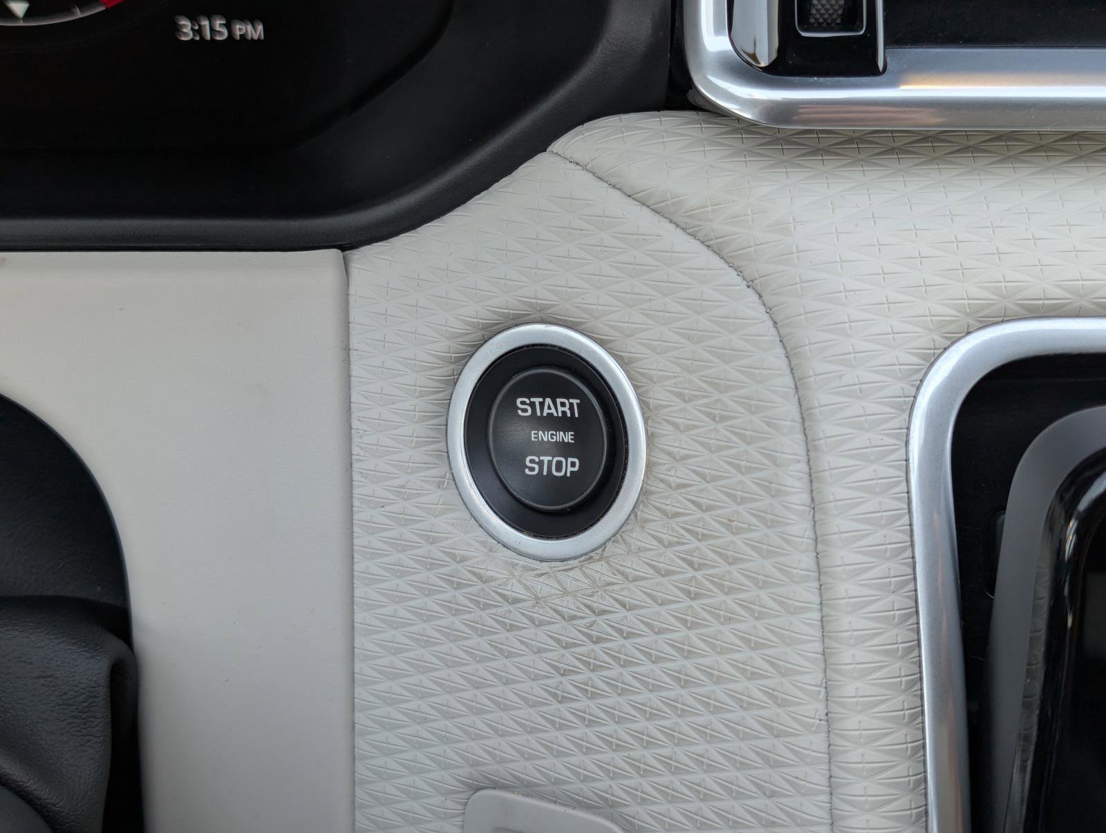 2021 Land Rover Range Rover Velar P340 R-Dynamic S photo 16