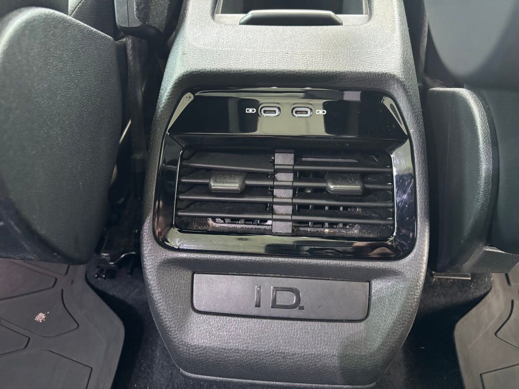 2021 Volkswagen ID.4 Pro S photo 22