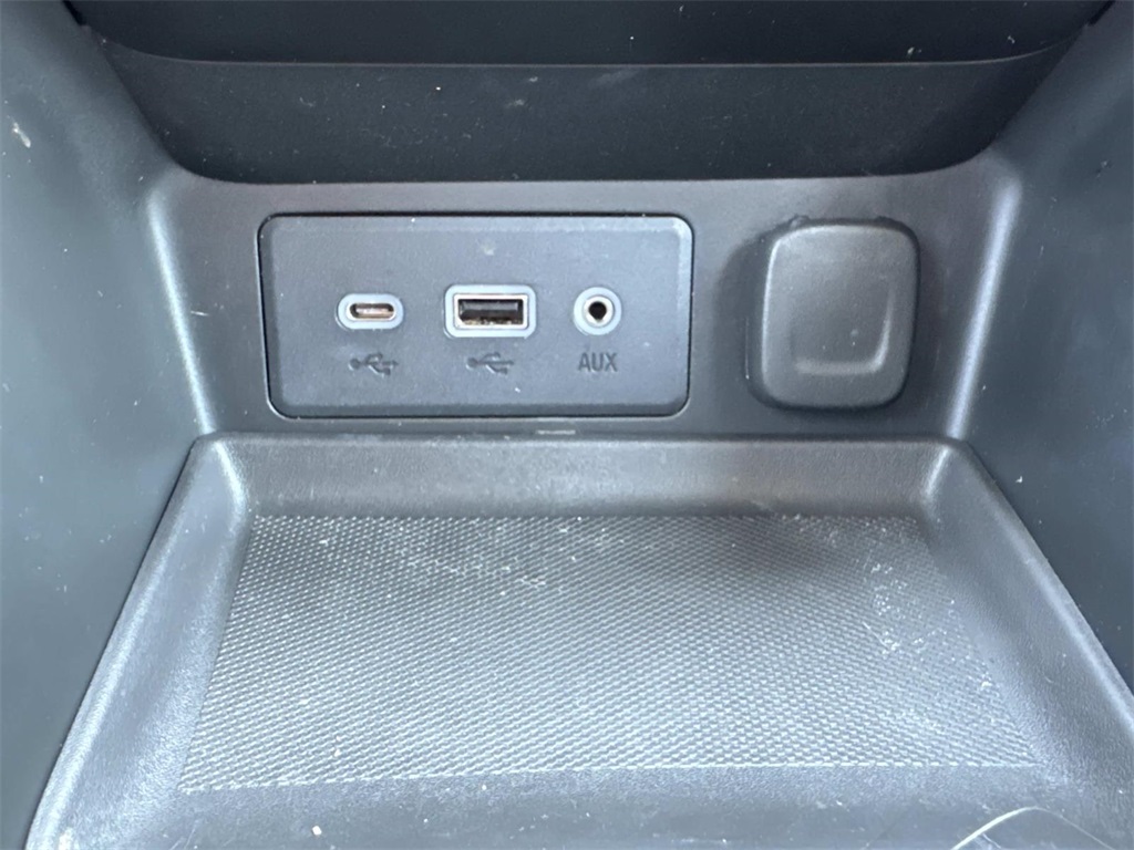 2023 Gmc Terrain SLE photo 26