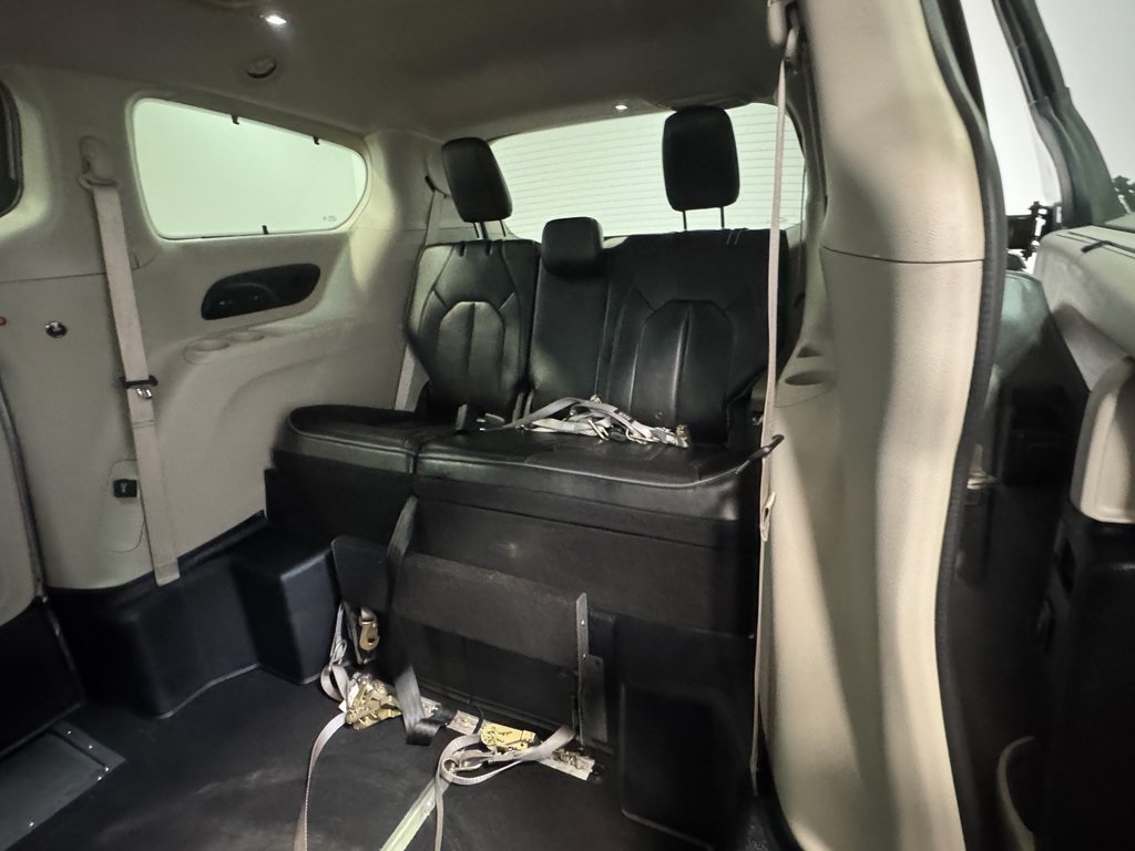 2018 Chrysler Pacifica Limited photo 51