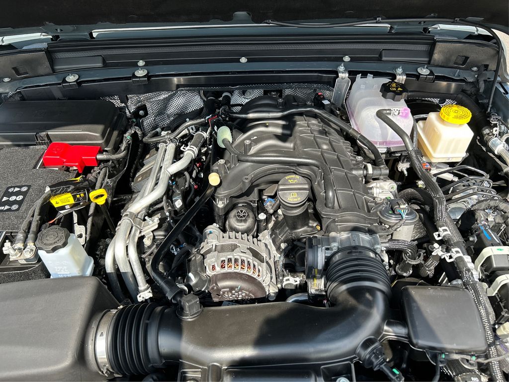 2025 Jeep Gladiator Sport photo 14