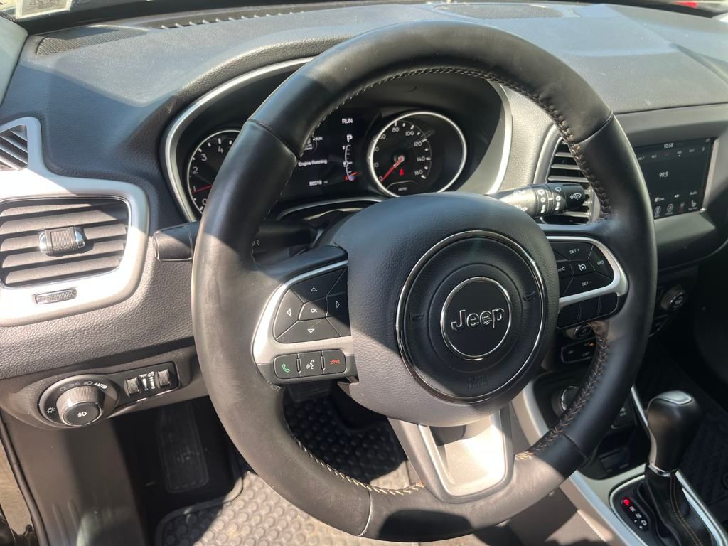 2020 Jeep Compass Latitude photo 9