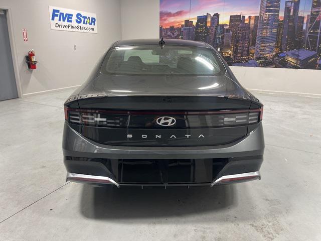 2026 Hyundai Sonata SEL Sport photo 25