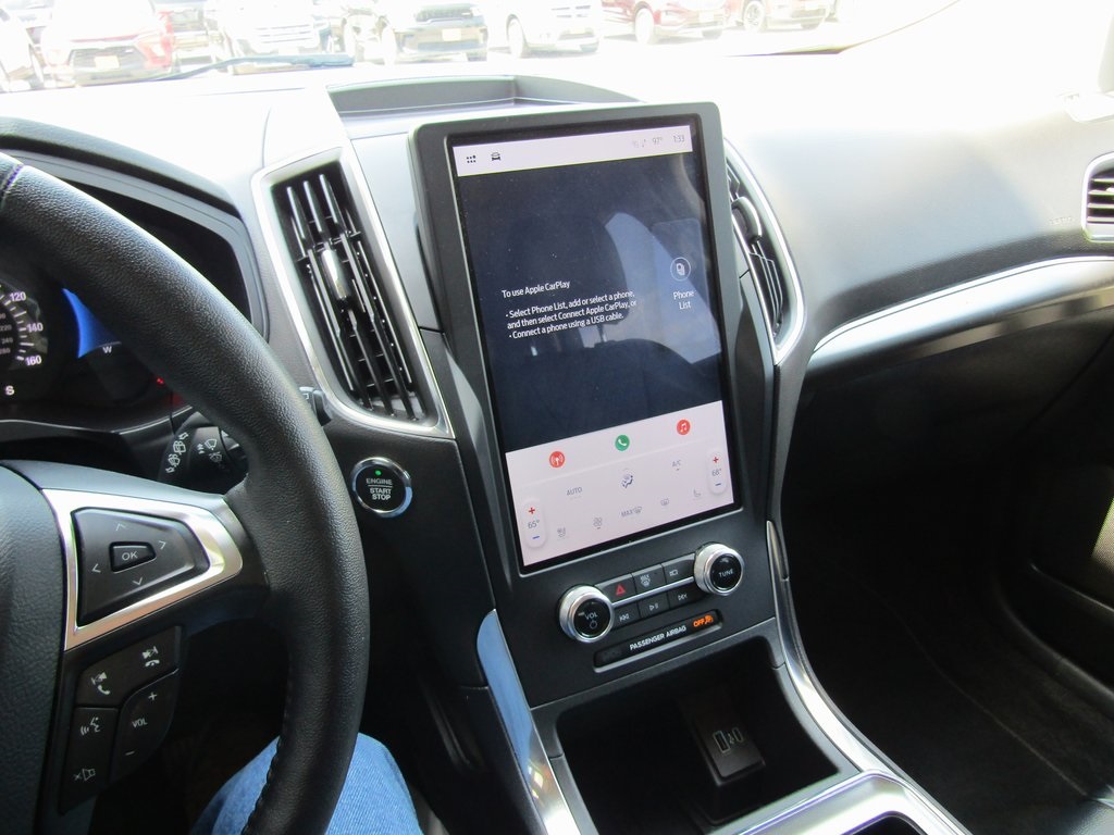 2024 Ford Edge Titanium photo 22