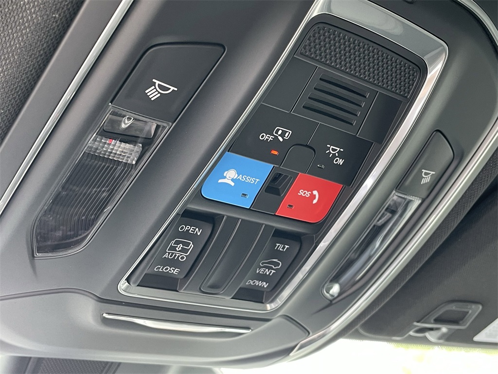 2025 Jeep Grand Cherokee Laredo X photo 23
