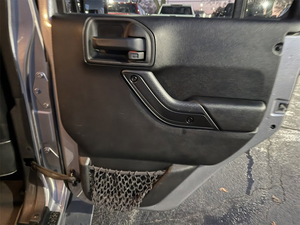 2017 JEEP WRANGLER - Image 25