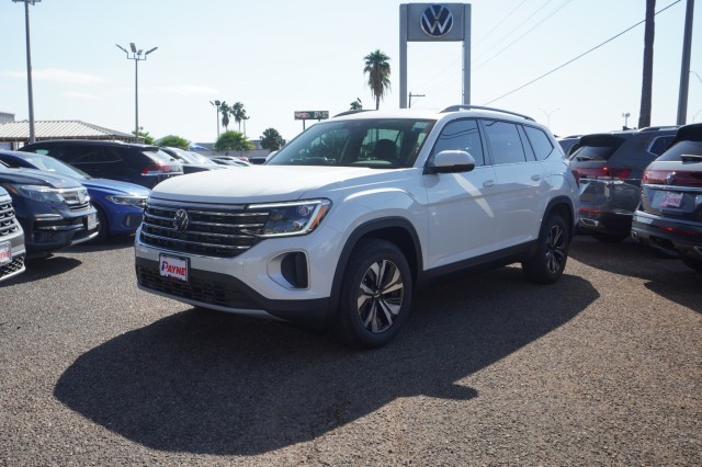 2026 Volkswagen Atlas SE's photo