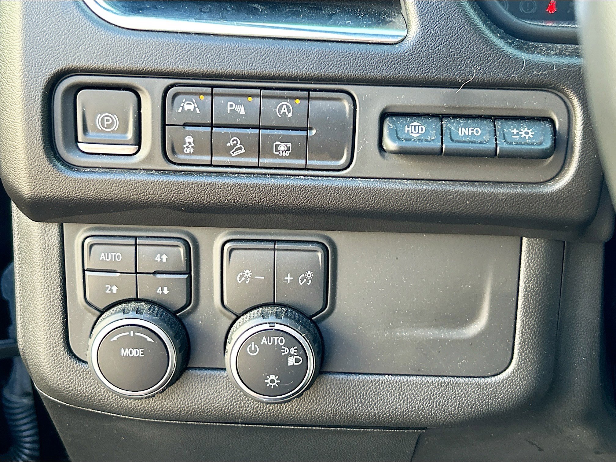 2023 Chevrolet Tahoe Premier photo 24