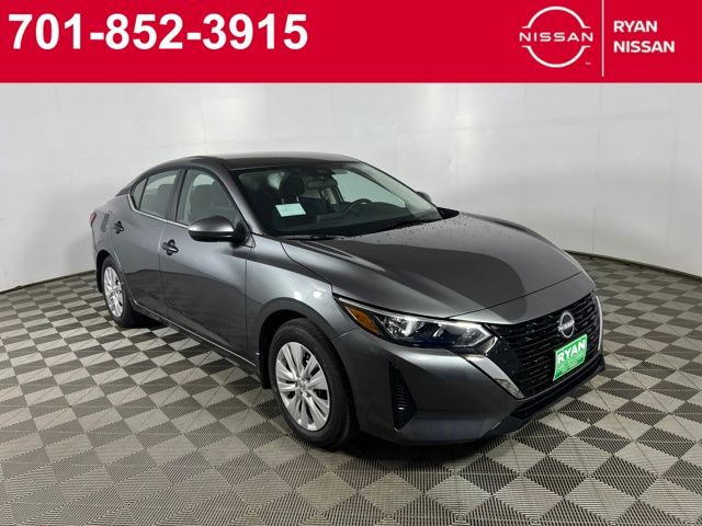 2025 Nissan Sentra S's photo