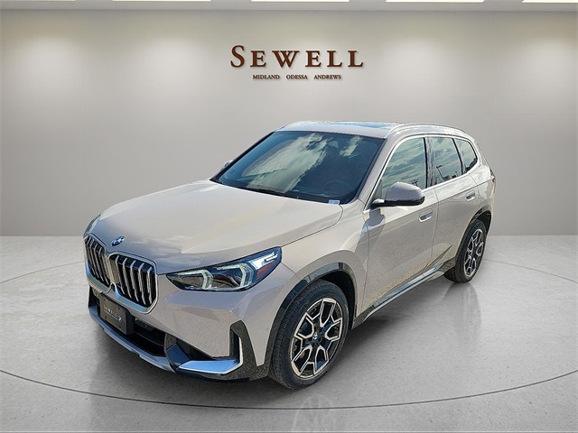 2026 BMW X1 28i's photo