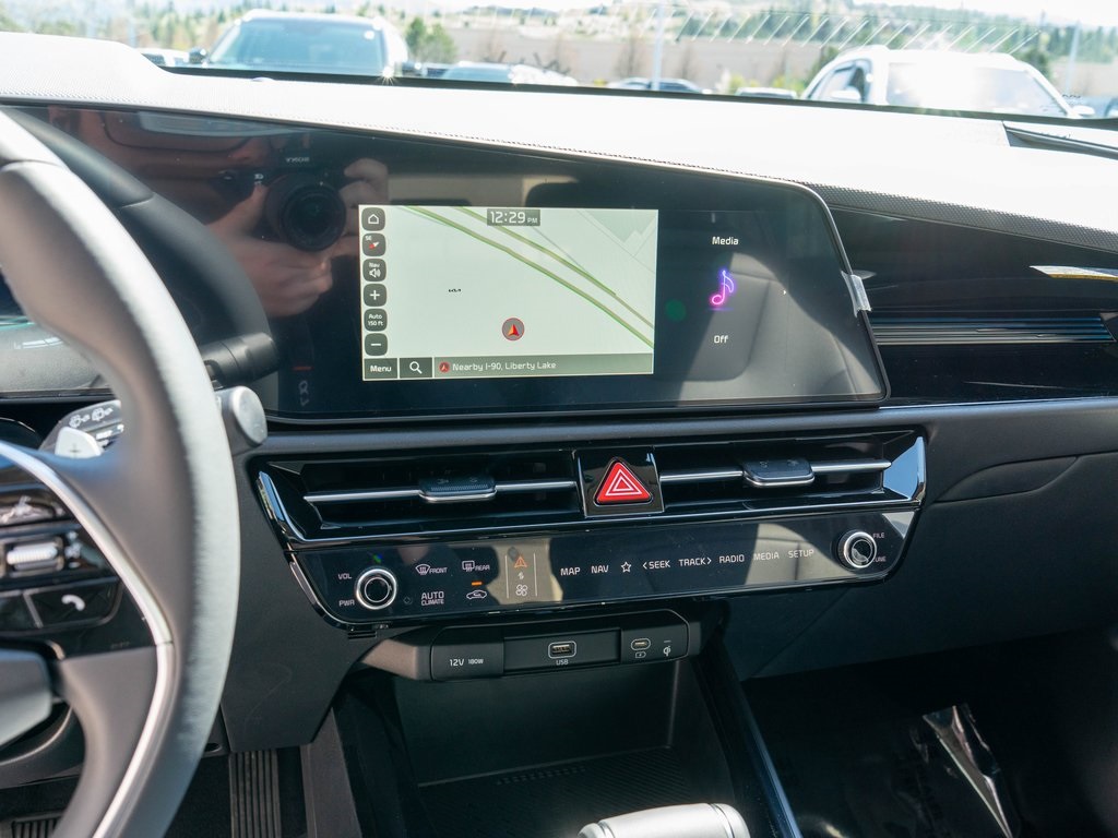 2025 Kia Niro EX photo 20