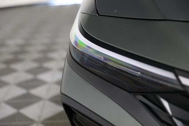2025 Hyundai Elantra SEL Sport photo 25