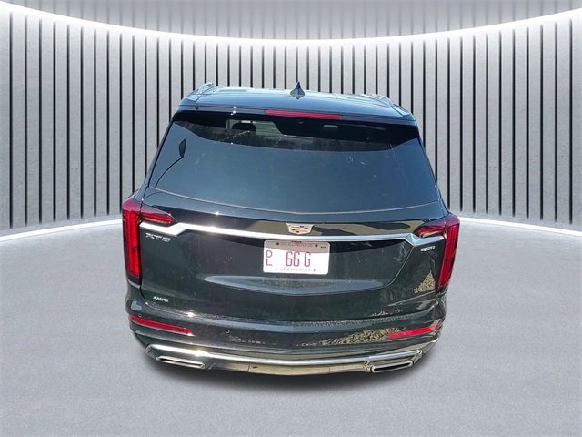 2024 Cadillac XT6 Premium Luxury photo 3