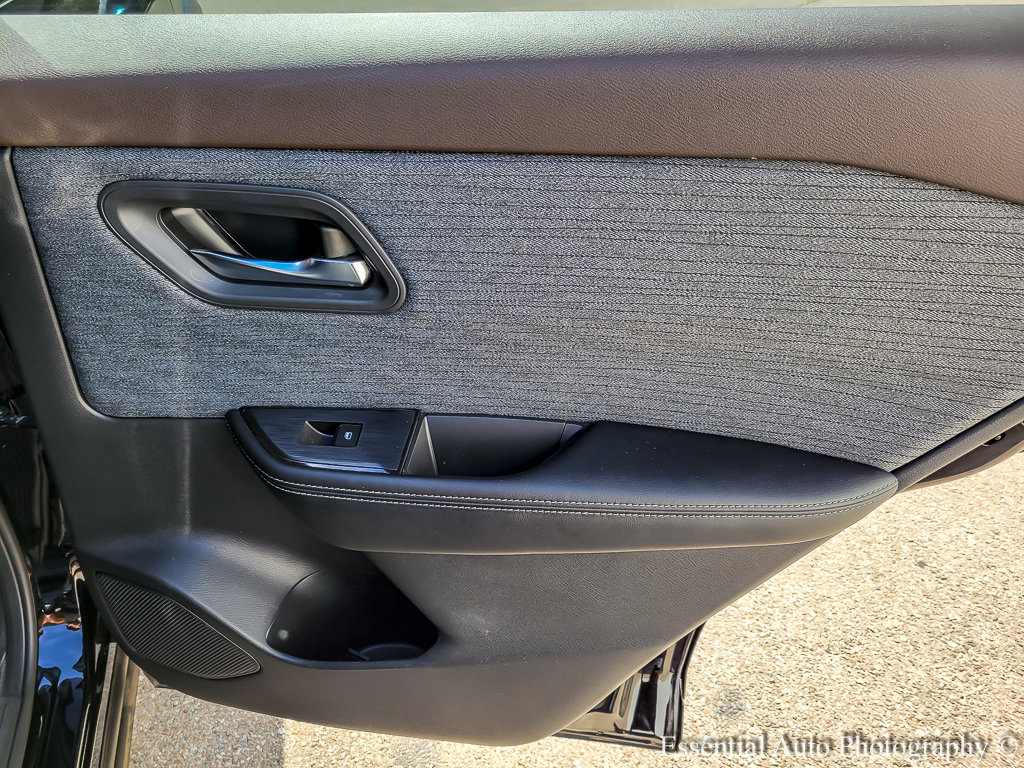 2021 NISSAN ROGUE - Image 19